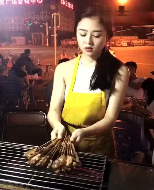 爆料烧烤西施视频大全,一场视觉盛宴的惊艳呈现  第3张